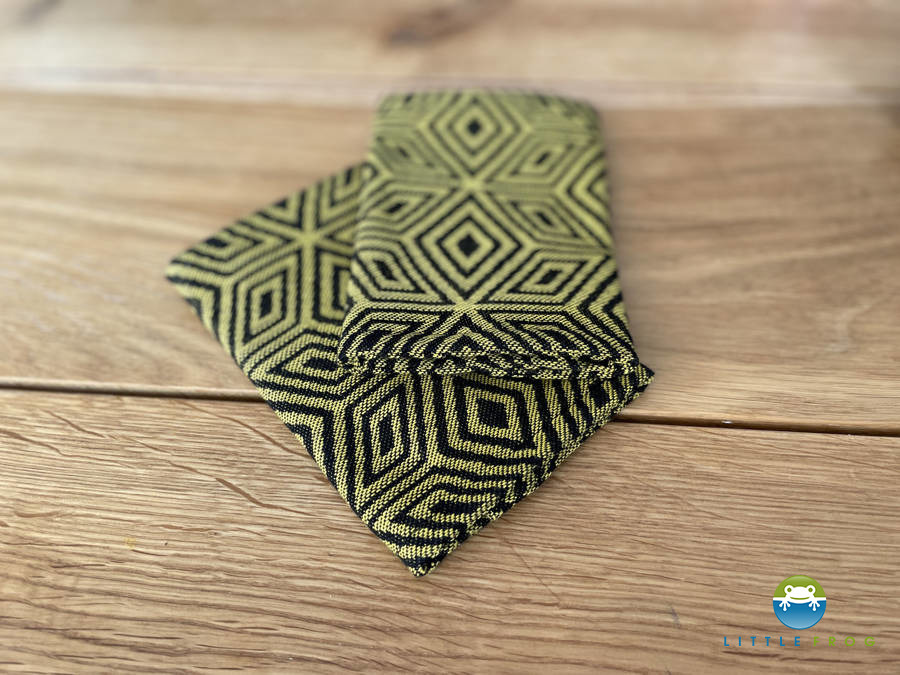 Nakładki na pasy naramienne nosidła Little Frog - Golden Cube