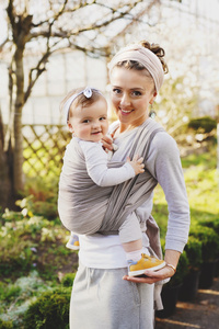 Bambusowy Kwarc 4,6 m – beżowa, naturalnie miękka chusta do noszenia dziecka