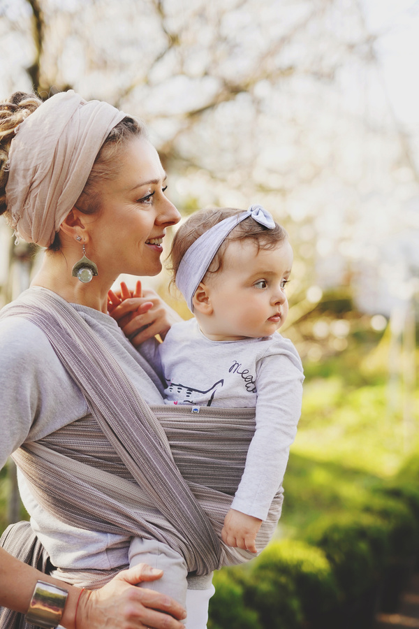 Bambusowy Kwarc 4,6 m – beżowa, naturalnie miękka chusta do noszenia dziecka