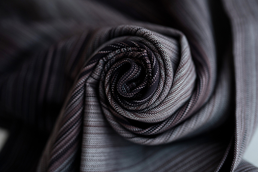 Brązowa chusta kółkowa Bronzyt M – naturalna bliskość zawsze pod ręką